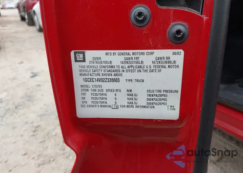 2002 Chevrolet Silverado 1500 Ls z USA, uszkodzony, nr VIN 1GCEC14V02Z338683